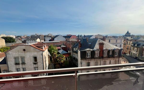 Appartement à louer    3 pièces • 52 m2 Tarbes