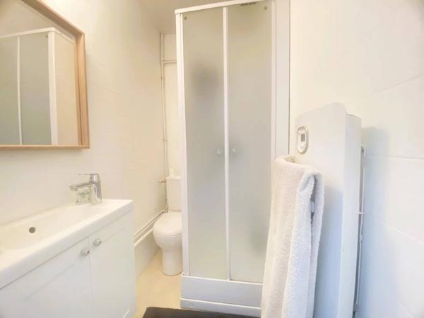 03200 VICHY -APPARTEMENT - 2 PIÈCES - AVEC MANSARDE ET CAVE -QUARTIER DE FRANCE-