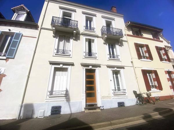 03200 VICHY -APPARTEMENT - 2 PIÈCES - AVEC MANSARDE ET CAVE -QUARTIER DE FRANCE-