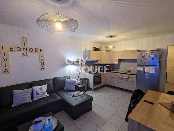 LOCATION : appartement 3 pièces (54 m²) à VAULX EN VELIN