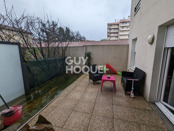LOCATION : appartement 3 pièces (54 m²) à VAULX EN VELIN