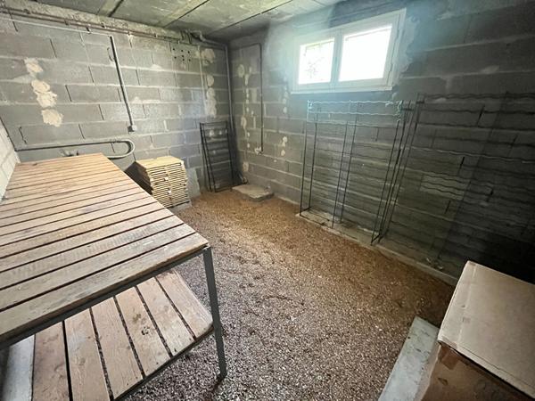 Maison traditionnelle 4 chambres sous sol total SAINT ARNOULT EN YVELINES
