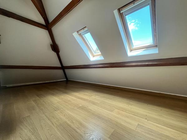 Maison traditionnelle 4 chambres sous sol total SAINT ARNOULT EN YVELINES