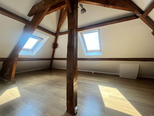 Maison traditionnelle 4 chambres sous sol total SAINT ARNOULT EN YVELINES