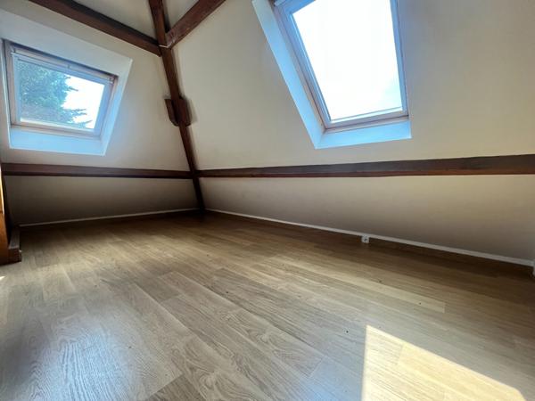 Maison traditionnelle 4 chambres sous sol total SAINT ARNOULT EN YVELINES