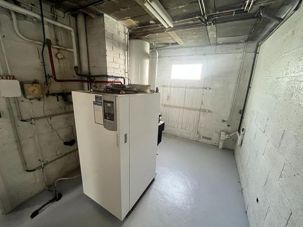 Maison traditionnelle 4 chambres sous sol total SAINT ARNOULT EN YVELINES