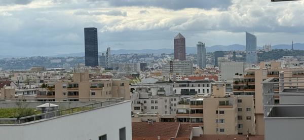 Appartement T4 deux chambres, Villeurbanne coeur Gratte ciel, 89.85m2, Terrasse, Garage,