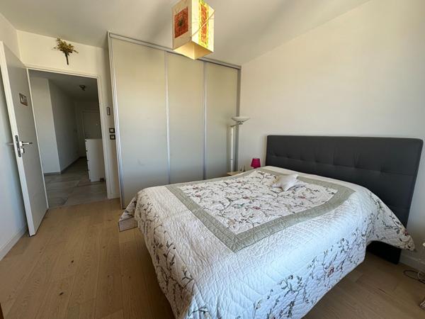 Appartement T4 deux chambres, Villeurbanne coeur Gratte ciel, 89.85m2, Terrasse, Garage,