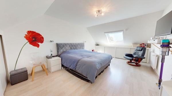 Maison récente 6 pièces à vendre à Castine en Plaine