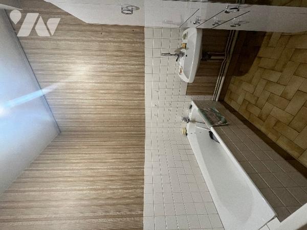 Centre LUNEVILLE - Appartement Type T3 de 77m², avec cave.