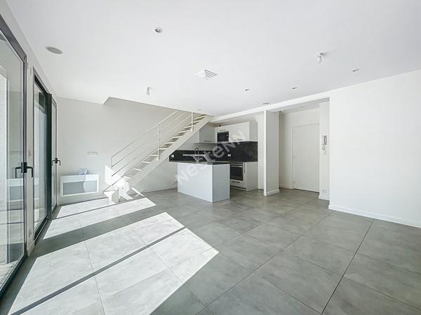 Appartement Duplex 2 chambres + bureau - Rezé St Paul