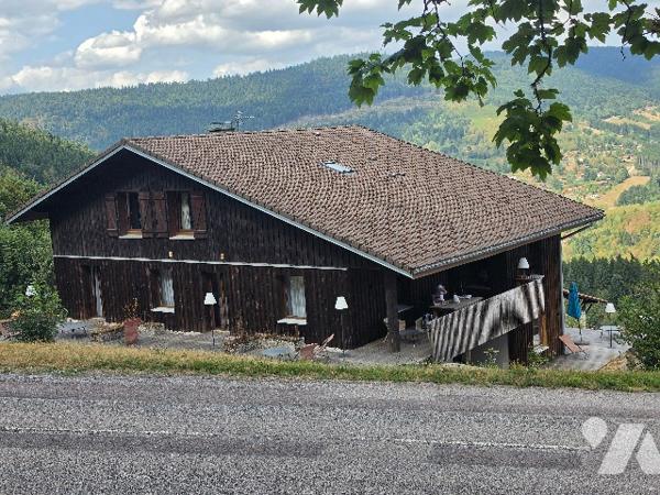 15906
A VENTRON (88310) 6 Sous l’Hermitage 
Une maison à usage d’habitation de 325 m2 de 1970
