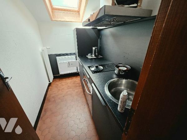 15906
A VENTRON (88310) 6 Sous l’Hermitage 
Une maison à usage d’habitation de 325 m2 de 1970