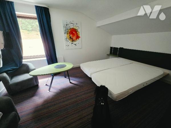 15906
A VENTRON (88310) 6 Sous l’Hermitage 
Une maison à usage d’habitation de 325 m2 de 1970