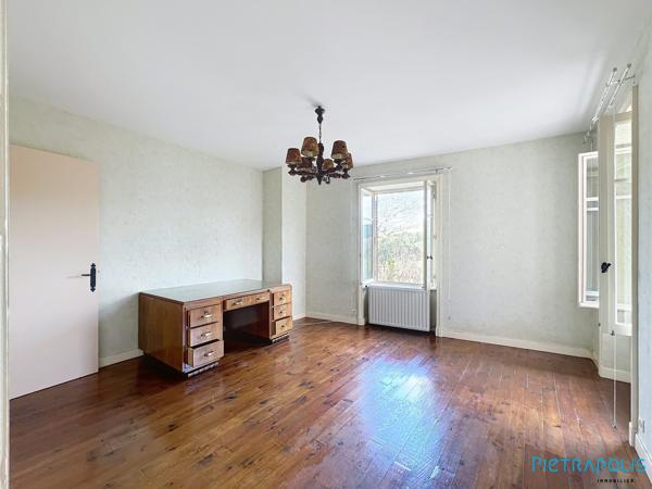 MAISON et GRANDE DEPENDANCE - 3 CHBRES – JARDIN –  SOUS SOL