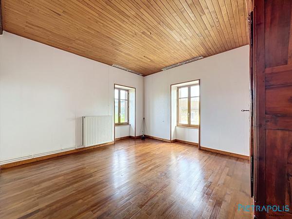 MAISON et GRANDE DEPENDANCE - 3 CHBRES – JARDIN –  SOUS SOL