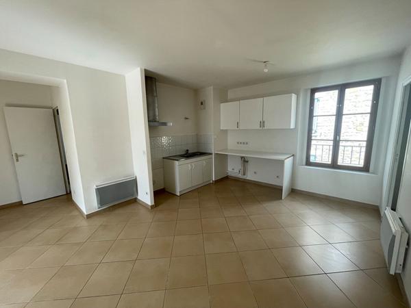 Location F3 AUVERS sur Oise