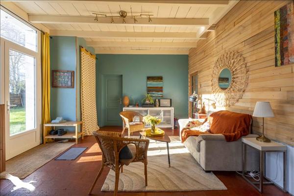 Maison à vendre |  Saint-Aigulin |  8 pièces | 156 m²