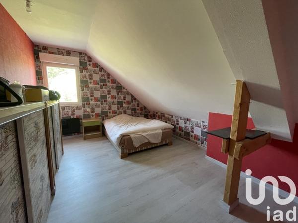 Maison 5 pièces de 205 m² à Fougerolles-du-Plessis (53190)