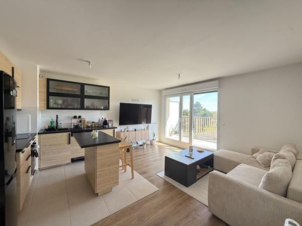 A Vendre Appartement 3 pièces lumineux au dernier étage à Meaux - T3 2022 : terrasse XXL, parking, géothermie ? clé en main .
