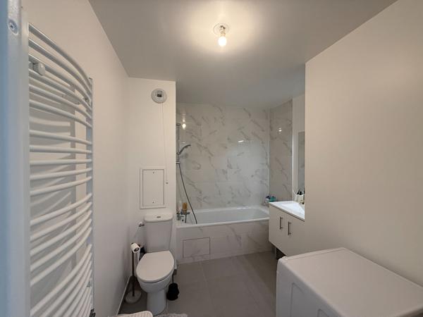 A Vendre Appartement 3 pièces lumineux au dernier étage à Meaux - T3 2022 : terrasse XXL, parking, géothermie ? clé en main .