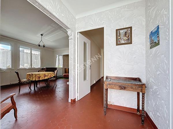 ORVAULT - FERRIERE - PETIT CHANTILLY / Maison 5 pièce(s) 99 m2 / JARDIN / GARAGE