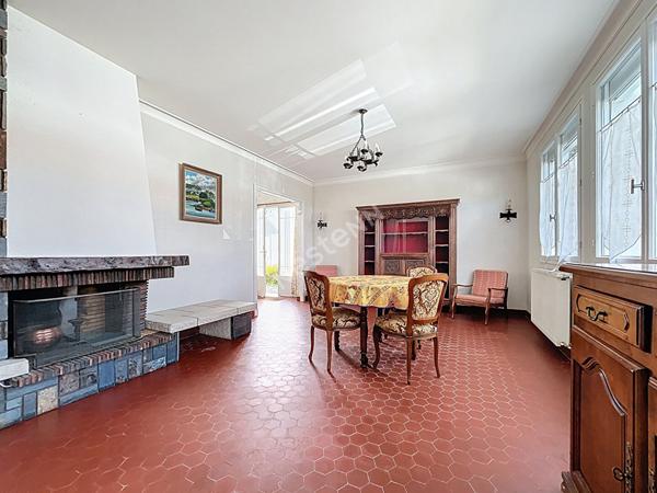 ORVAULT - FERRIERE - PETIT CHANTILLY / Maison 5 pièce(s) 99 m2 / JARDIN / GARAGE