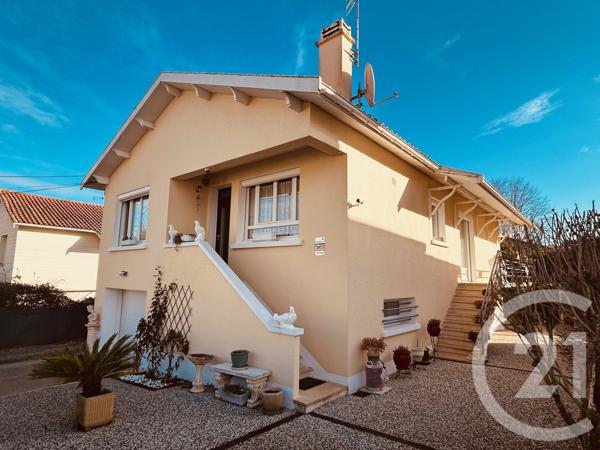 Maison à vendre  6 pièces - 131 m2 SOYAUX - 16