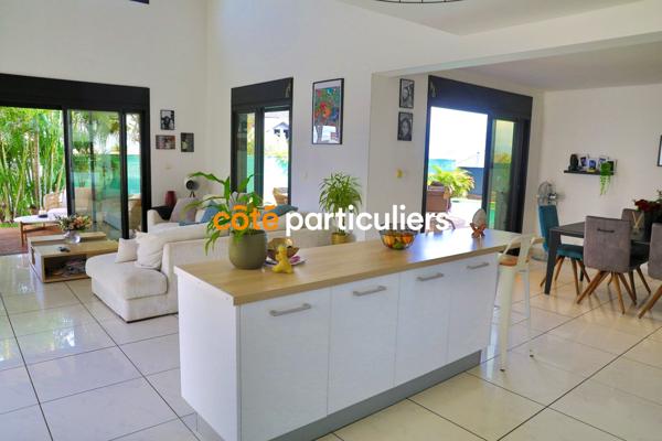 Vente Maison200,45 m² - 6 Pièces - SAINT GILLES LES BAINS (97434)