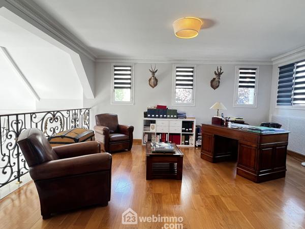Maison 190 m² à Thiais 94320