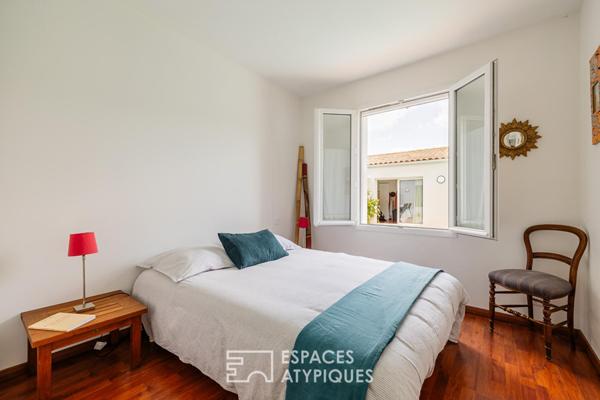 Villa avec piscine dans un écrin paysager
