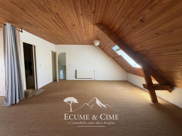 Maison familiale avec garage