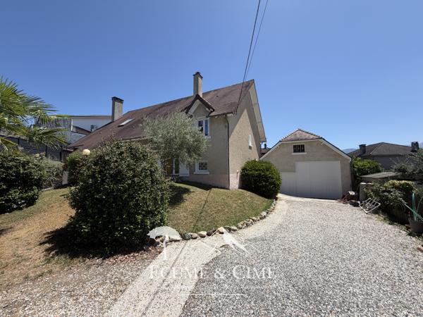 Maison familiale avec garage