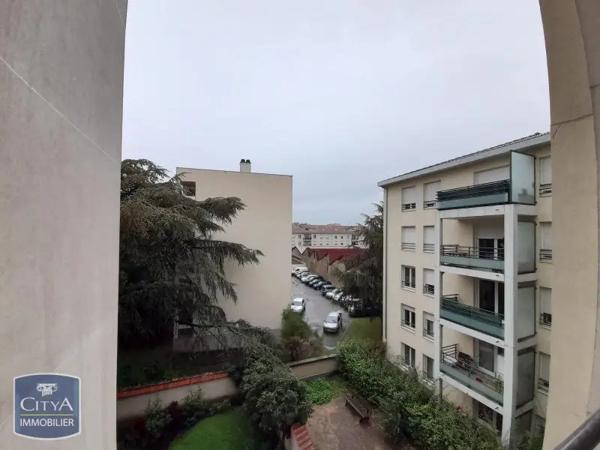 Appartement à louer 3 pièces 66.65m² Vénissieux (69200)