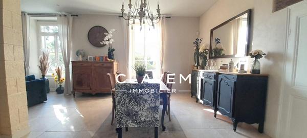 MANOIR EN PIERRE 10 PIECES
