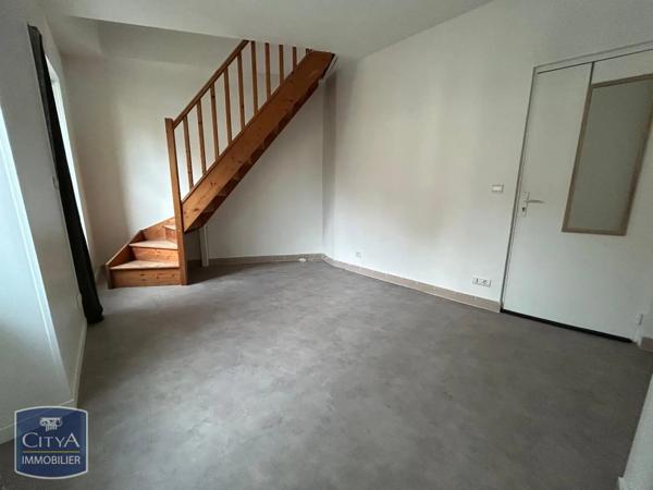 Appartement à louer 1 pièce 47m² Arpajon (91290)
