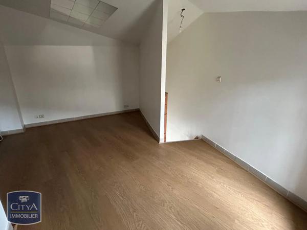 Appartement à louer 1 pièce 47m² Arpajon (91290)