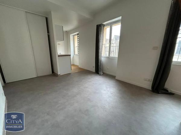 Appartement à louer 1 pièce 47m² Arpajon (91290)