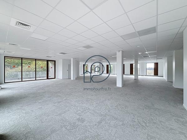 Bureaux neufs avec terrasses et parkings à vendre – Emplacement stratégique à Anzin