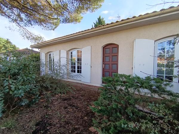 PESSAC- ALOUETTE - Maison 138m2 - Plain pied - 3 chambres - Double garage - Terrain 900m2