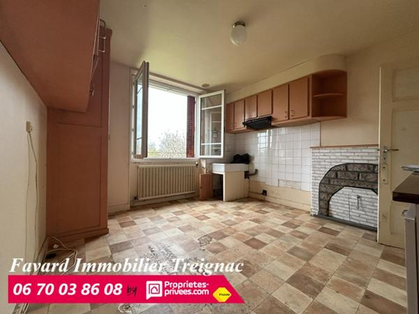 Maison de village avec grand terrain plat - Beau potentiel - Chamberet