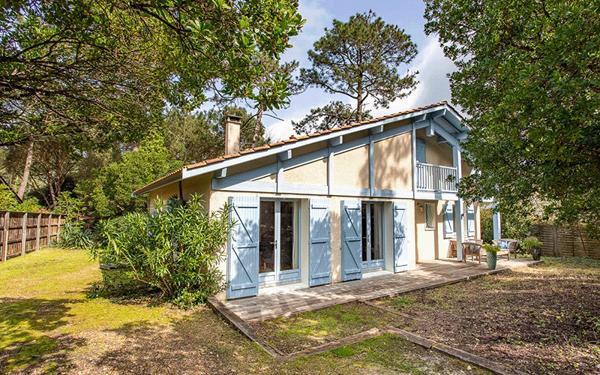 Cap Ferret, Dune de L’Herbe, ravissante villa de 132 m2 (5 chambres), nichée dans un écrin de verdure