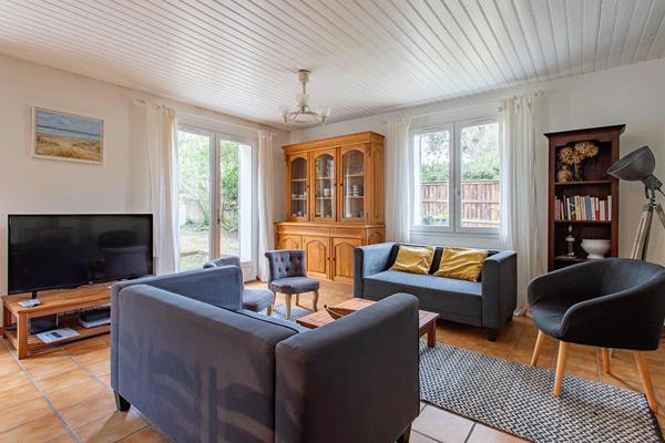 Cap Ferret, Dune de L’Herbe, ravissante villa de 132 m2 (5 chambres), nichée dans un écrin de verdure