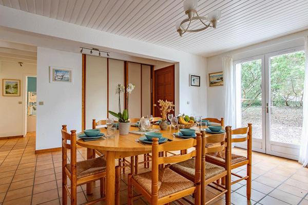 Cap Ferret, Dune de L’Herbe, ravissante villa de 132 m2 (5 chambres), nichée dans un écrin de verdure