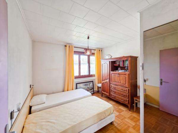 Maison 5 pièces avec grand terrain constructible – environnement calme – proche voie verte