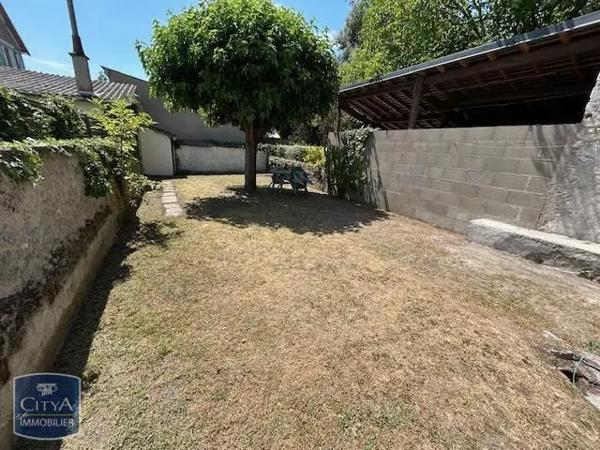 Maison à louer 2 pièces 42.75m² Mehun-sur-Yèvre (18500)