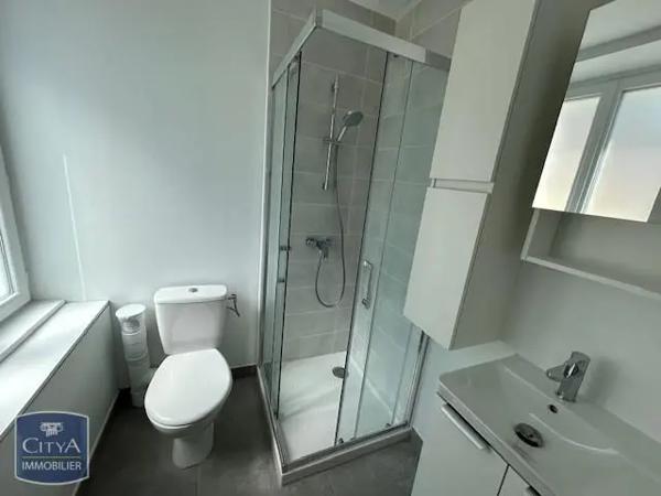 Maison à louer 2 pièces 42.75m² Mehun-sur-Yèvre (18500)