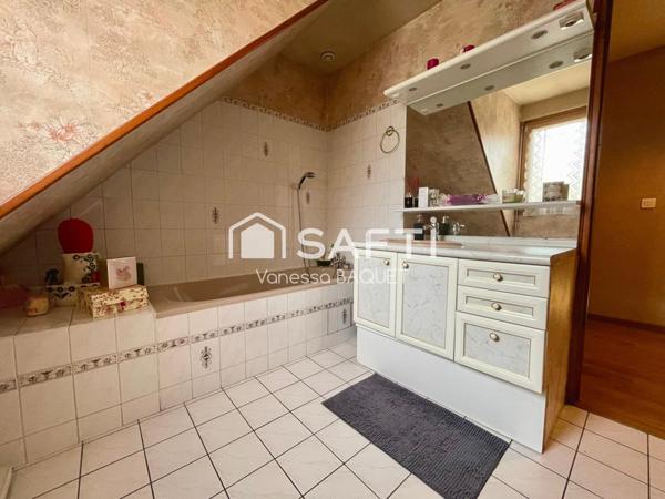 Maison familiale 5 pièces de 100 m2, 3 chambres avec jardin sans vis-à-vis