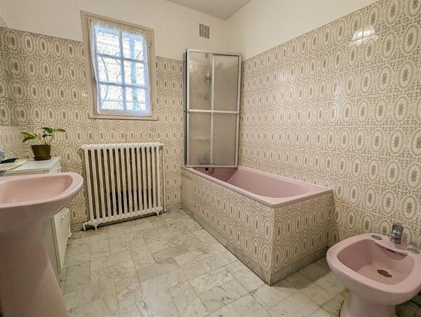 LIEUX UNIQUES ® PROPRIÉTÉS PRIVÉES PROPOSE MAISON SUR DEUX NIVEAUX DE 148.55 M² TERRAIN DE 863 M² À SELLES-SUR-CHER