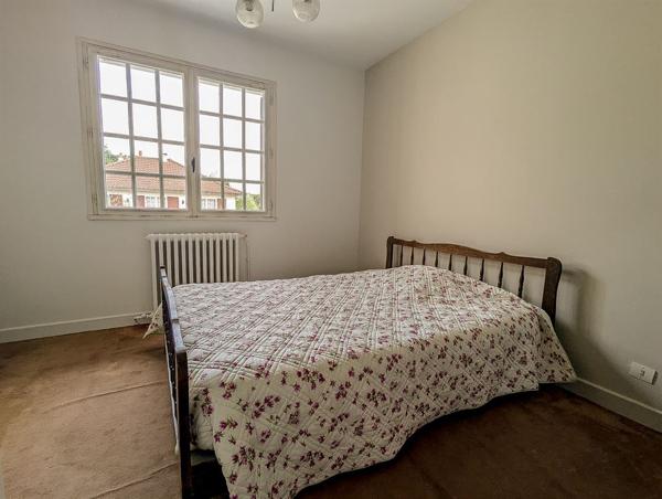 LIEUX UNIQUES ® PROPRIÉTÉS PRIVÉES PROPOSE MAISON SUR DEUX NIVEAUX DE 148.55 M² TERRAIN DE 863 M² À SELLES-SUR-CHER